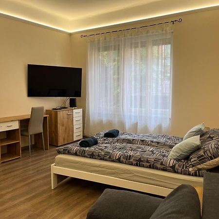 Albi Apartman Сегед Екстер'єр фото